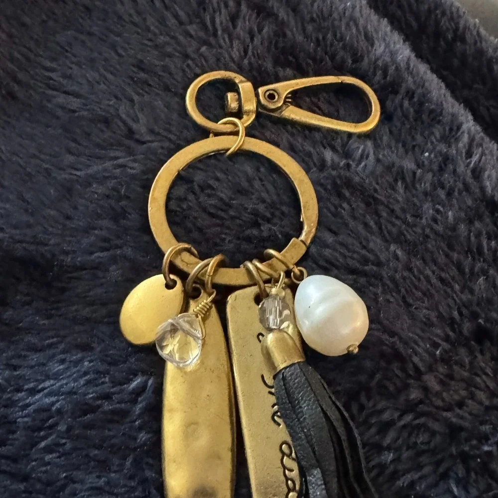 Chico's Keychain‎ Key Ring Charms Gold Tone She Believed She Could Inspirational